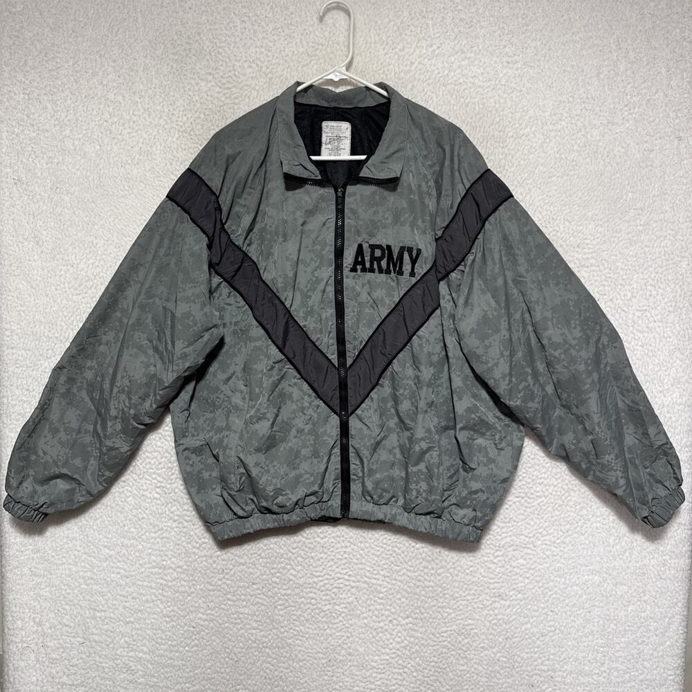 United States Army IPFU Full Zip Digital Reflective Camo Jacket Size Large Reg.